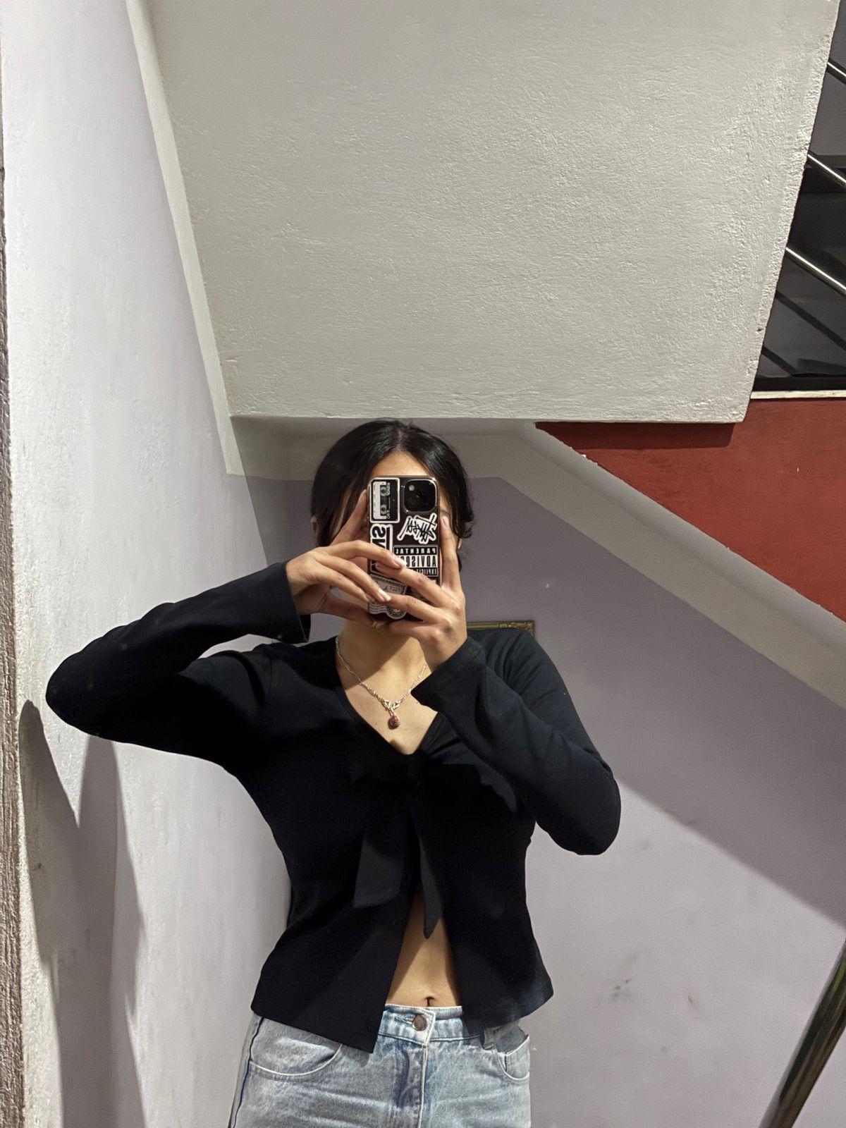 WOMEN'S WEAR